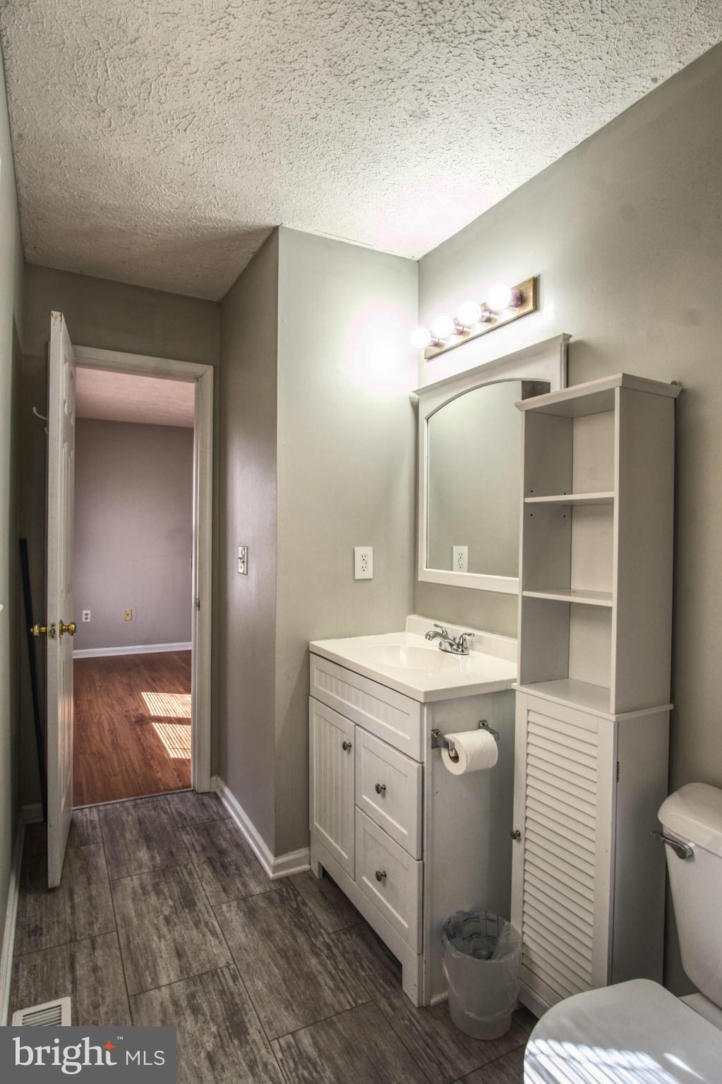 SHANNON HILLS - Residential