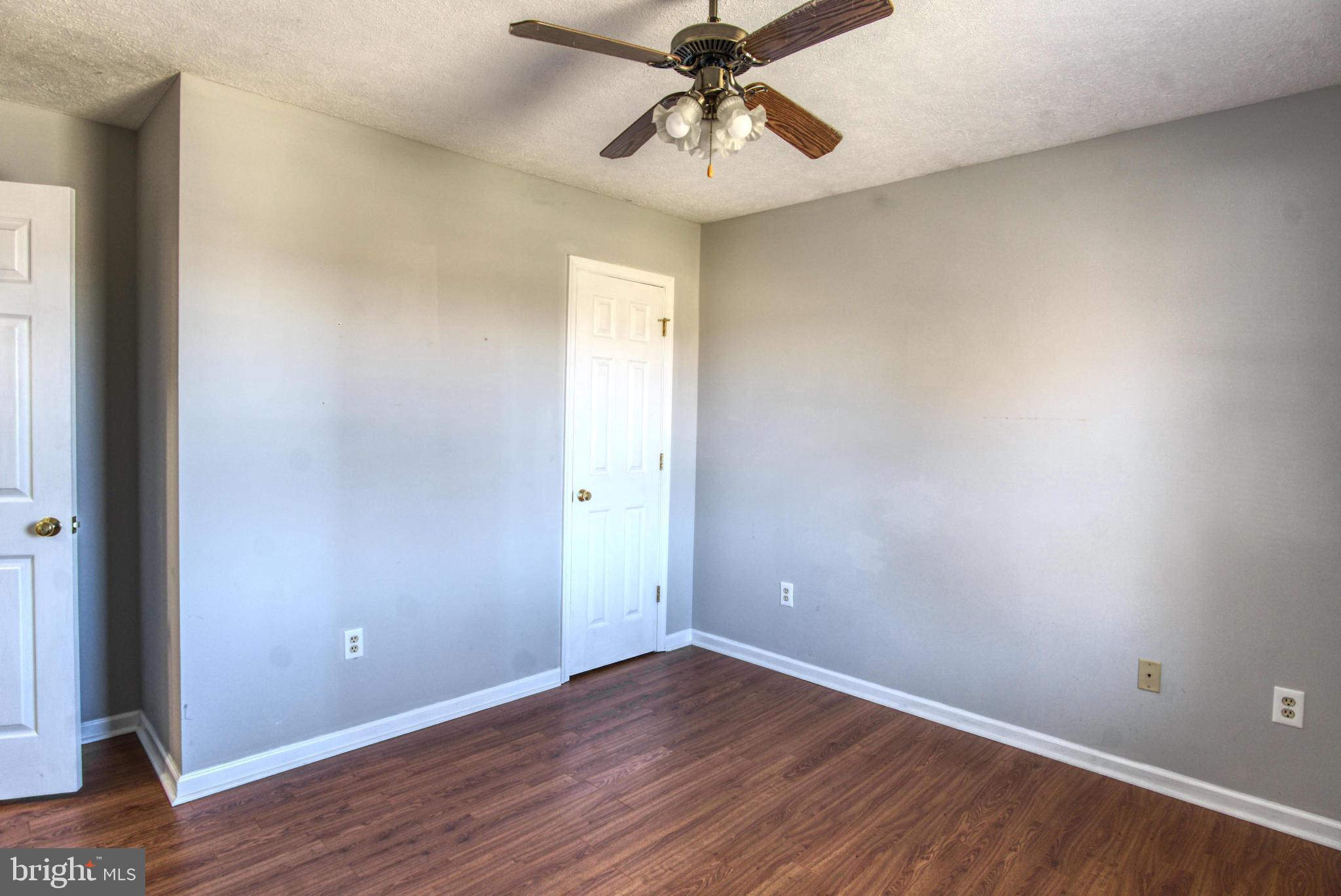 SHANNON HILLS - Residential