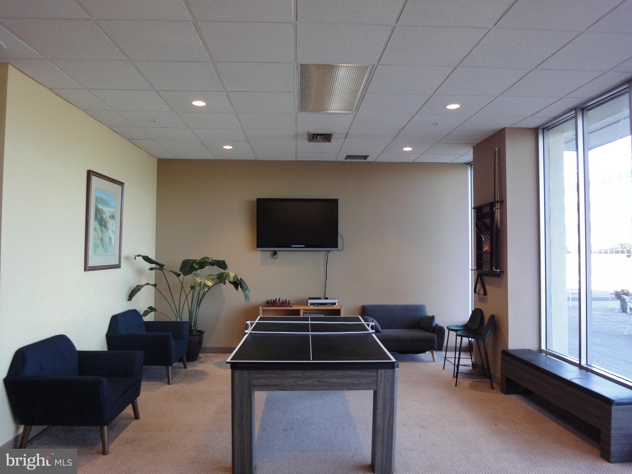 PENTHOUSE CONDOMINIUMS - Residential