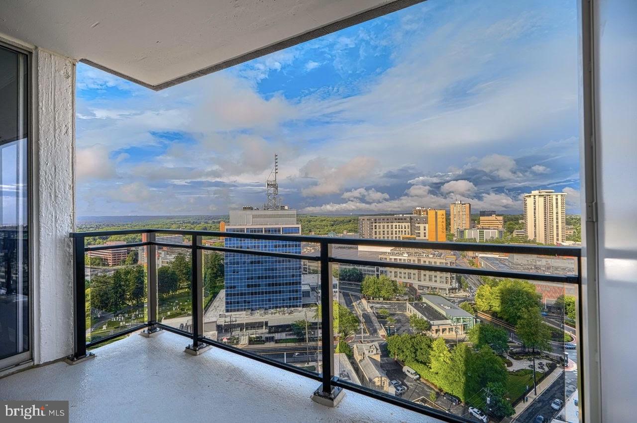 PENTHOUSE CONDOMINIUMS - Residential