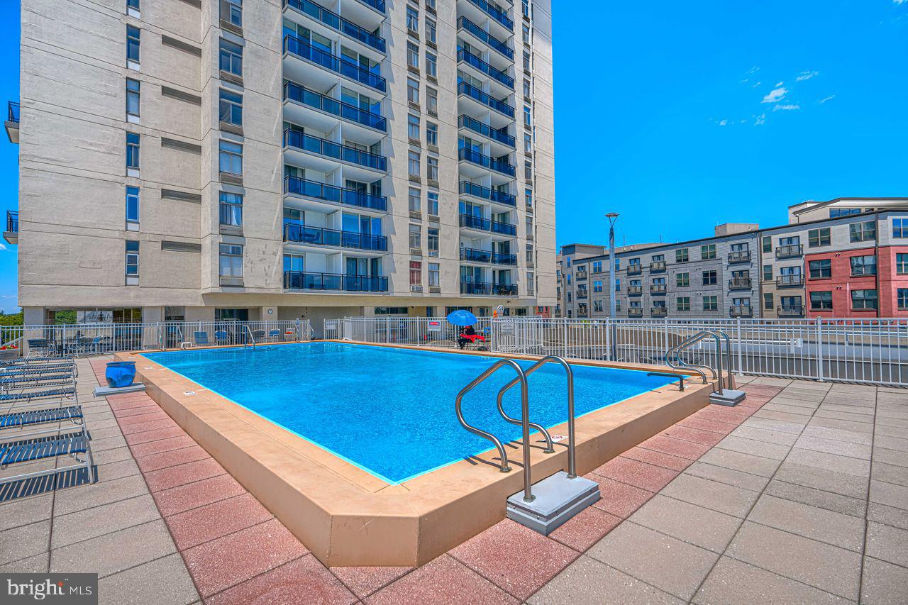 PENTHOUSE CONDOMINIUMS - Residential