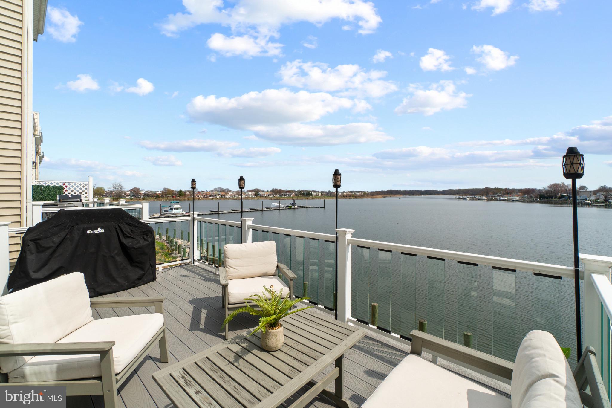 SHELTERED HARBOR - Residential