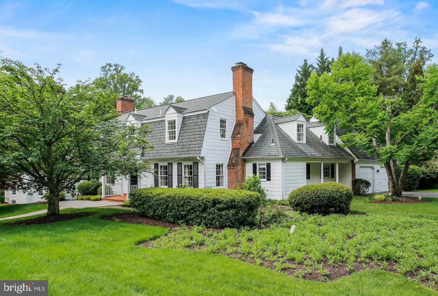 BRADLEY HILLS GROVE - Residential