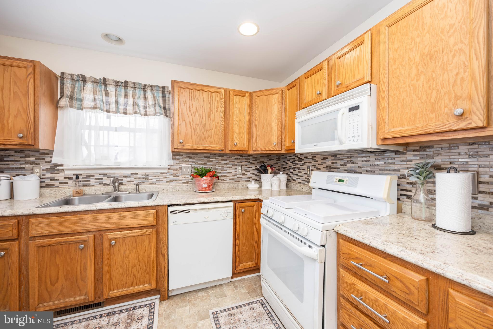 MEADOWBRIDGE - Residential