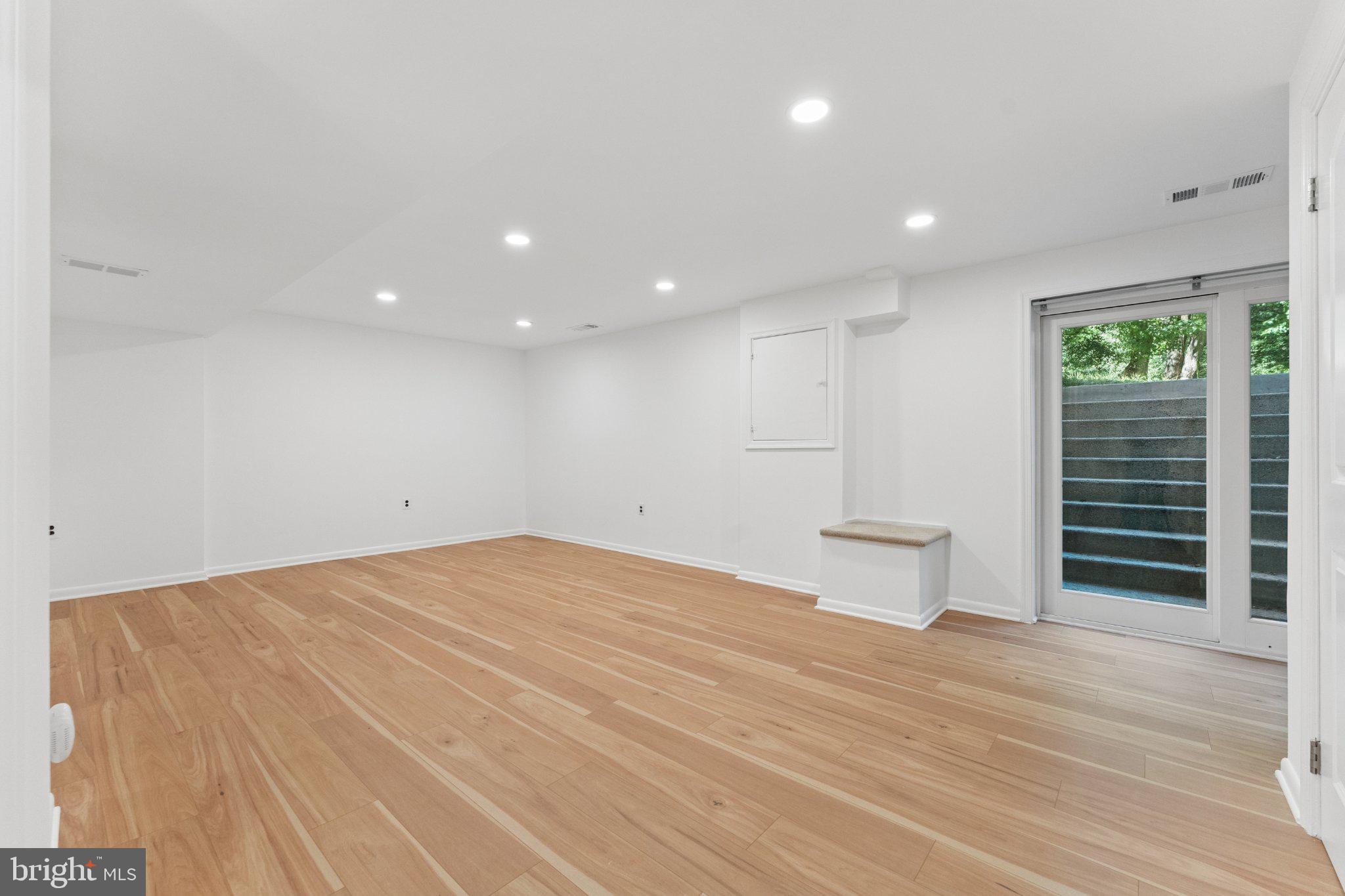 FOX VALE ESTATES - Residential