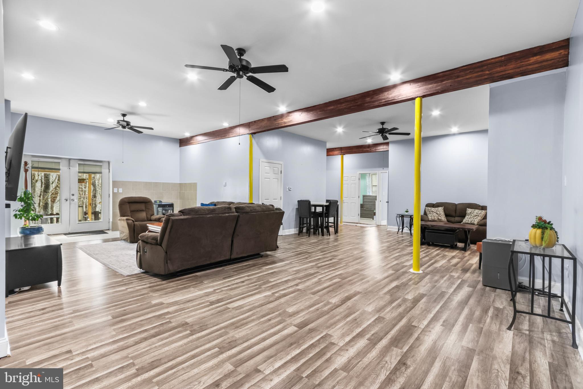 SAW CREEK ESTATES - Residential