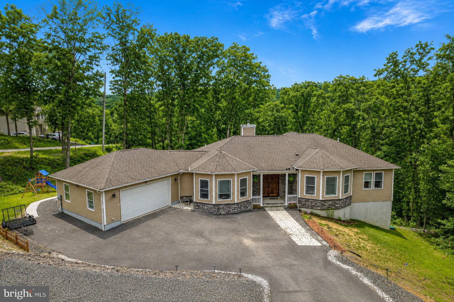 SAW CREEK ESTATES - Residential
