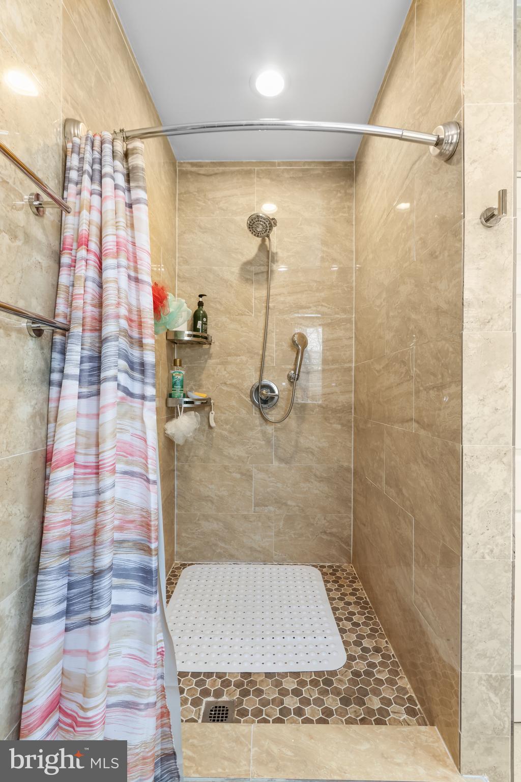 SAW CREEK ESTATES - Residential