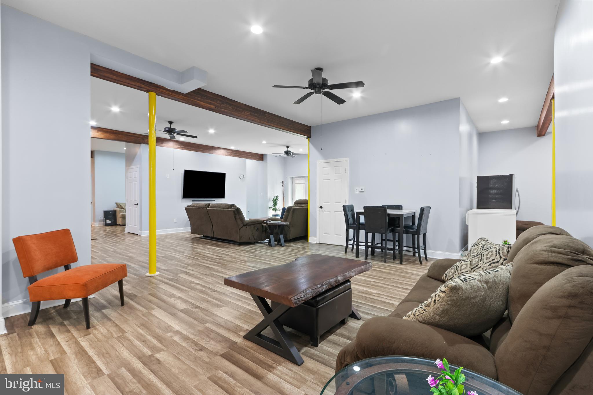 SAW CREEK ESTATES - Residential