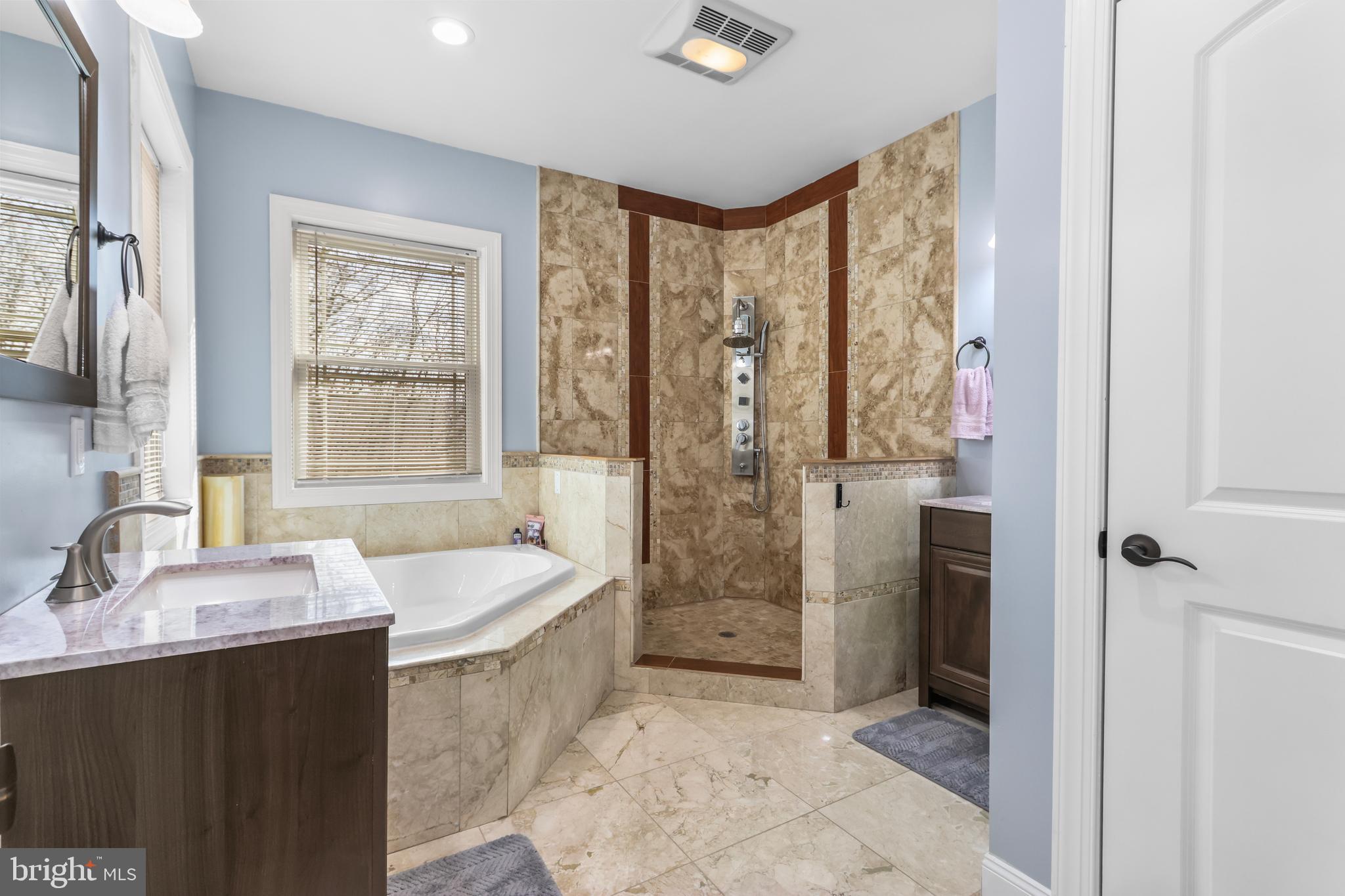 SAW CREEK ESTATES - Residential