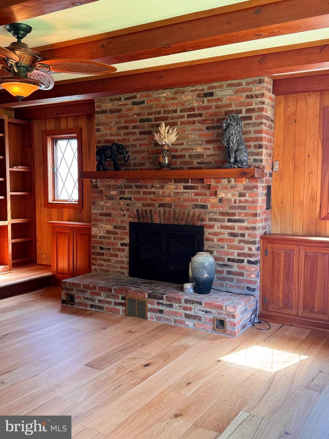 DAVIDSONVILLE - Residential