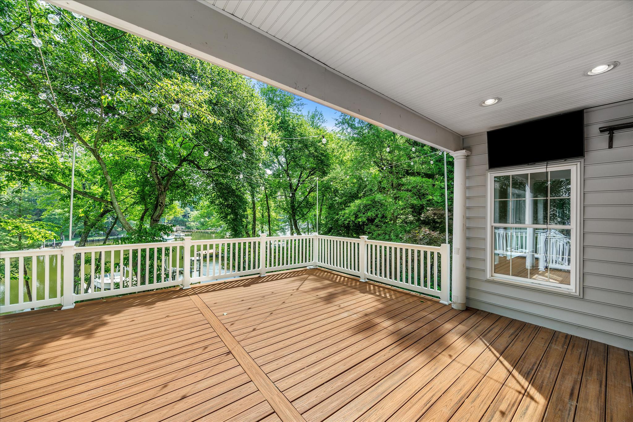 STEWARTS LANDING - Residential