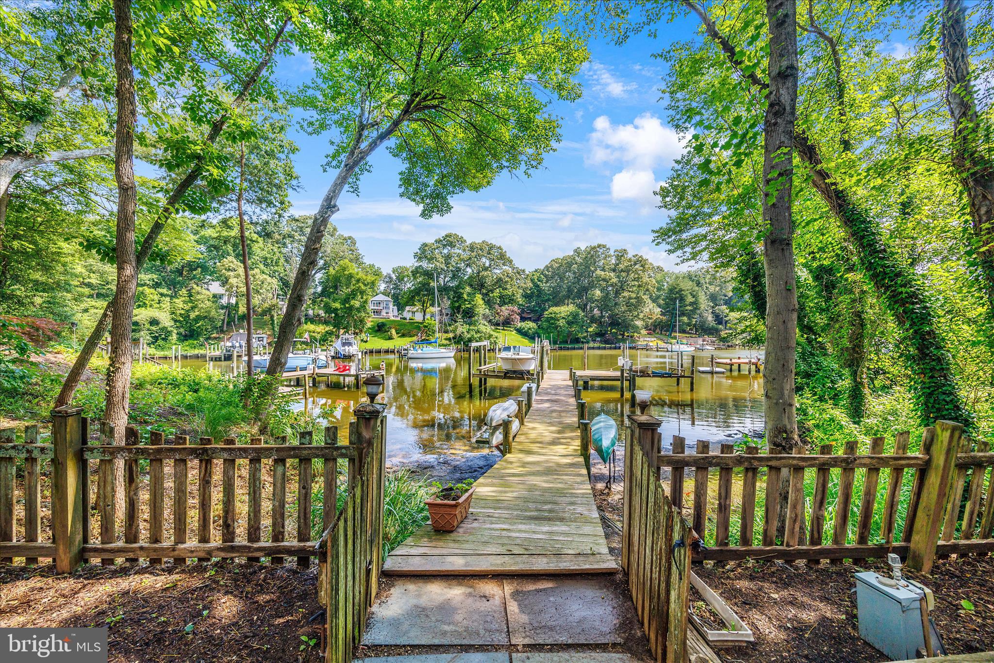 STEWARTS LANDING - Residential