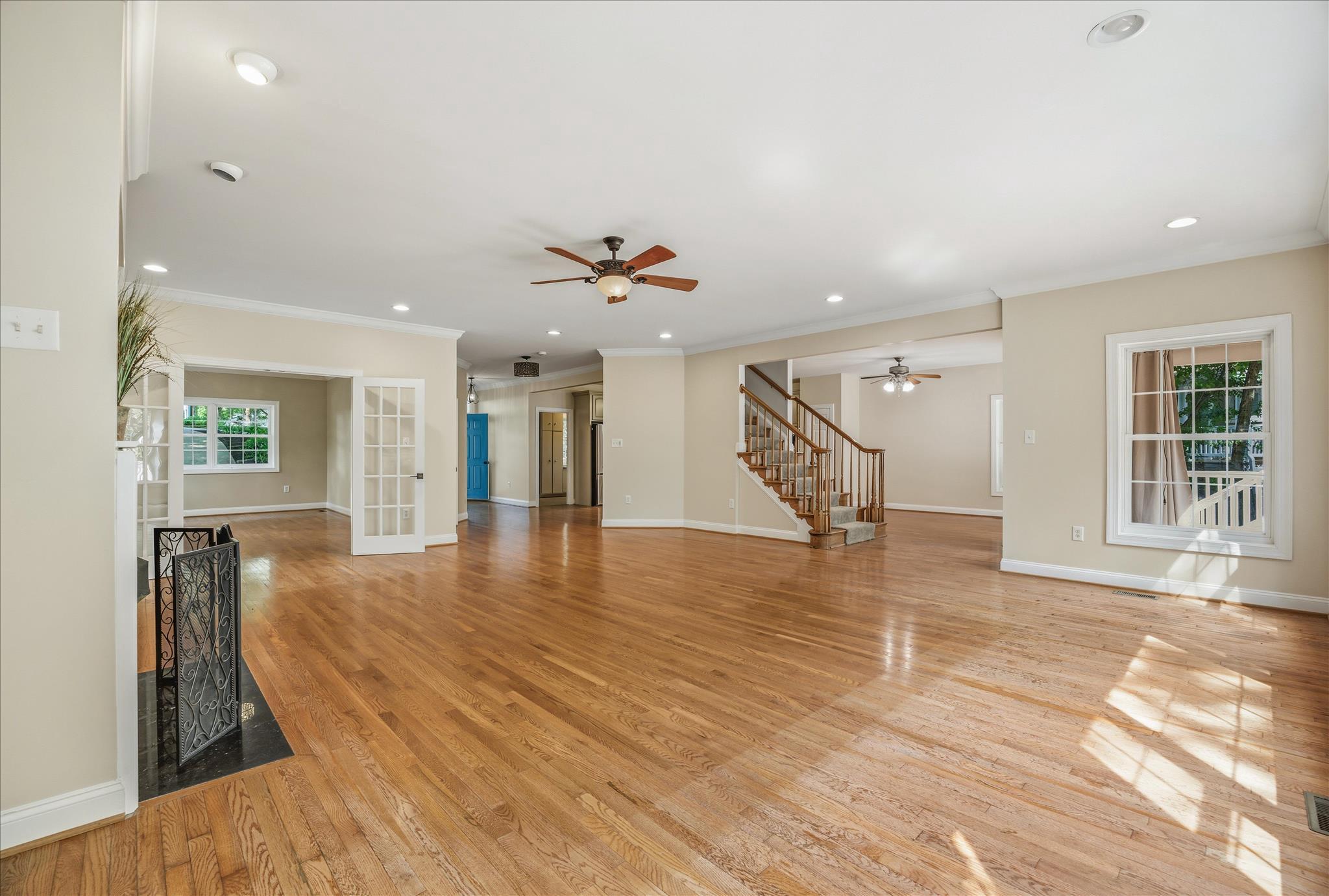 STEWARTS LANDING - Residential