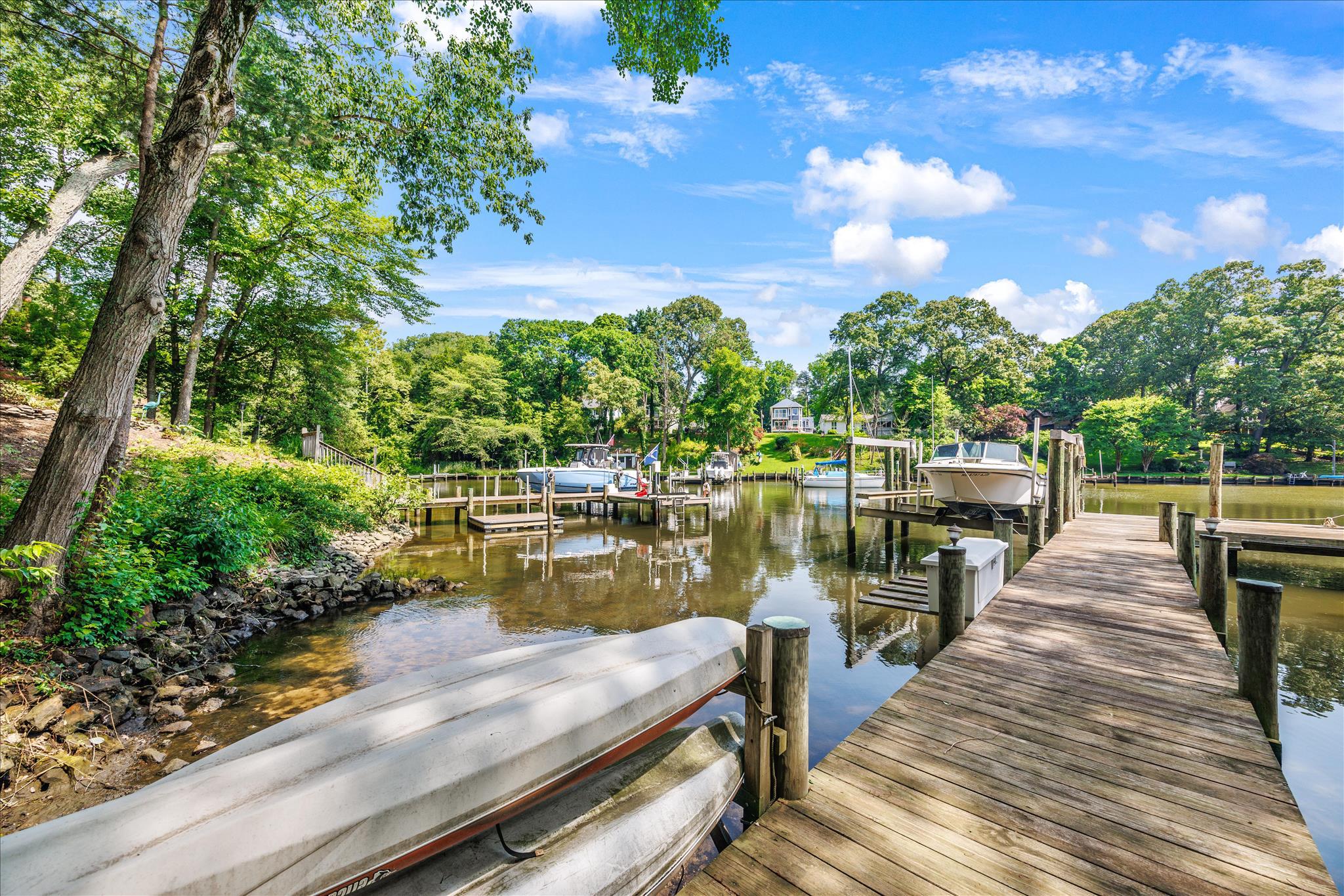 STEWARTS LANDING - Residential