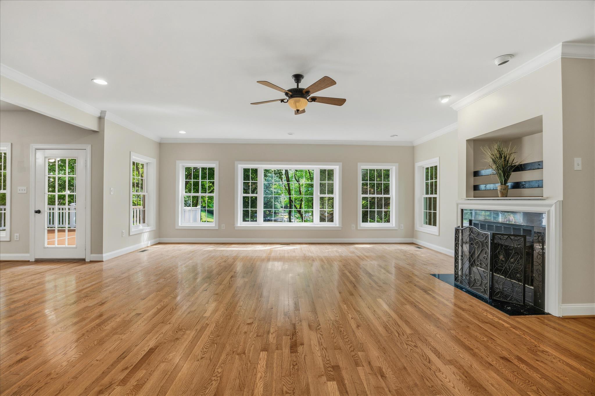 STEWARTS LANDING - Residential