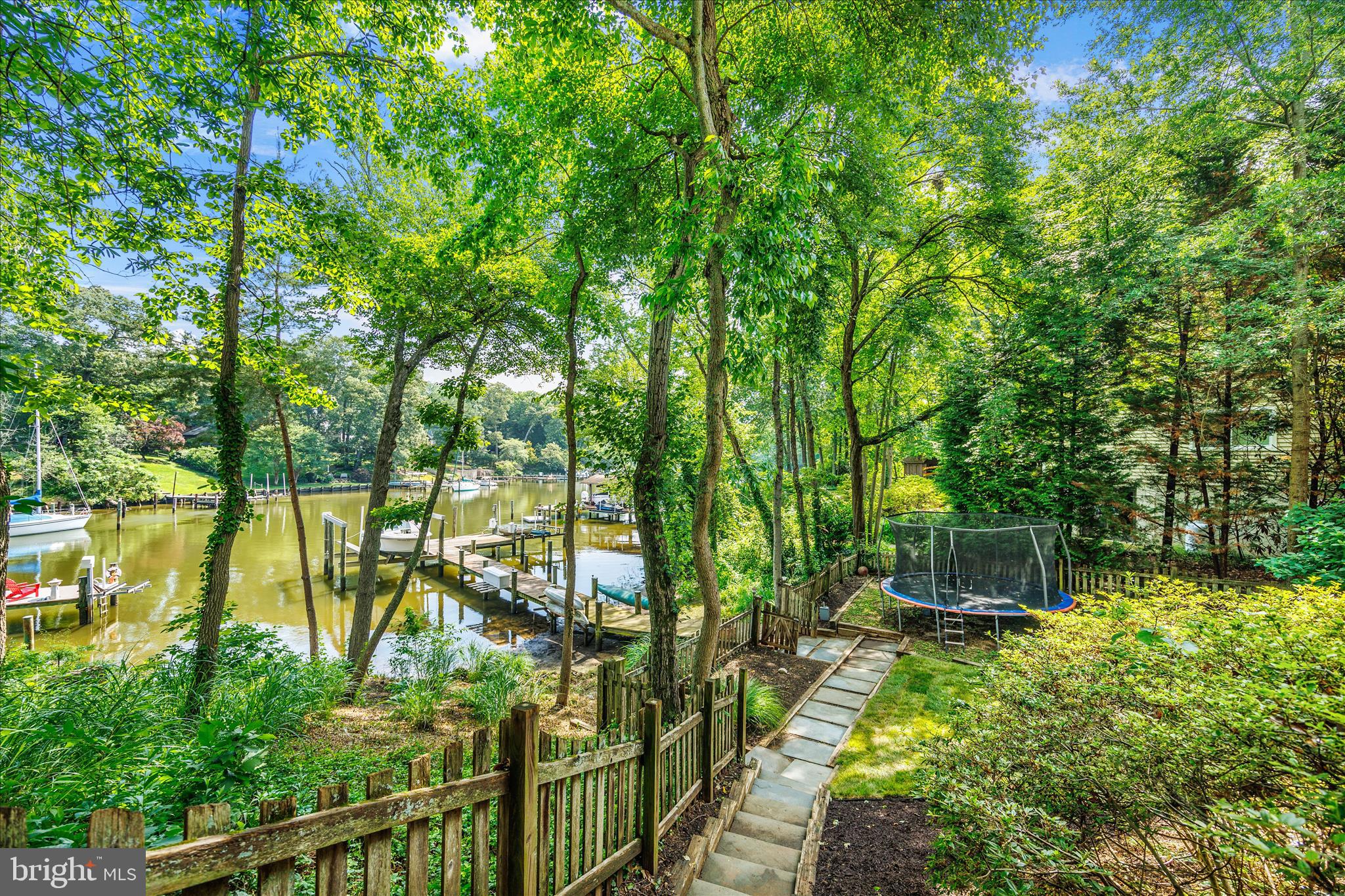 STEWARTS LANDING - Residential