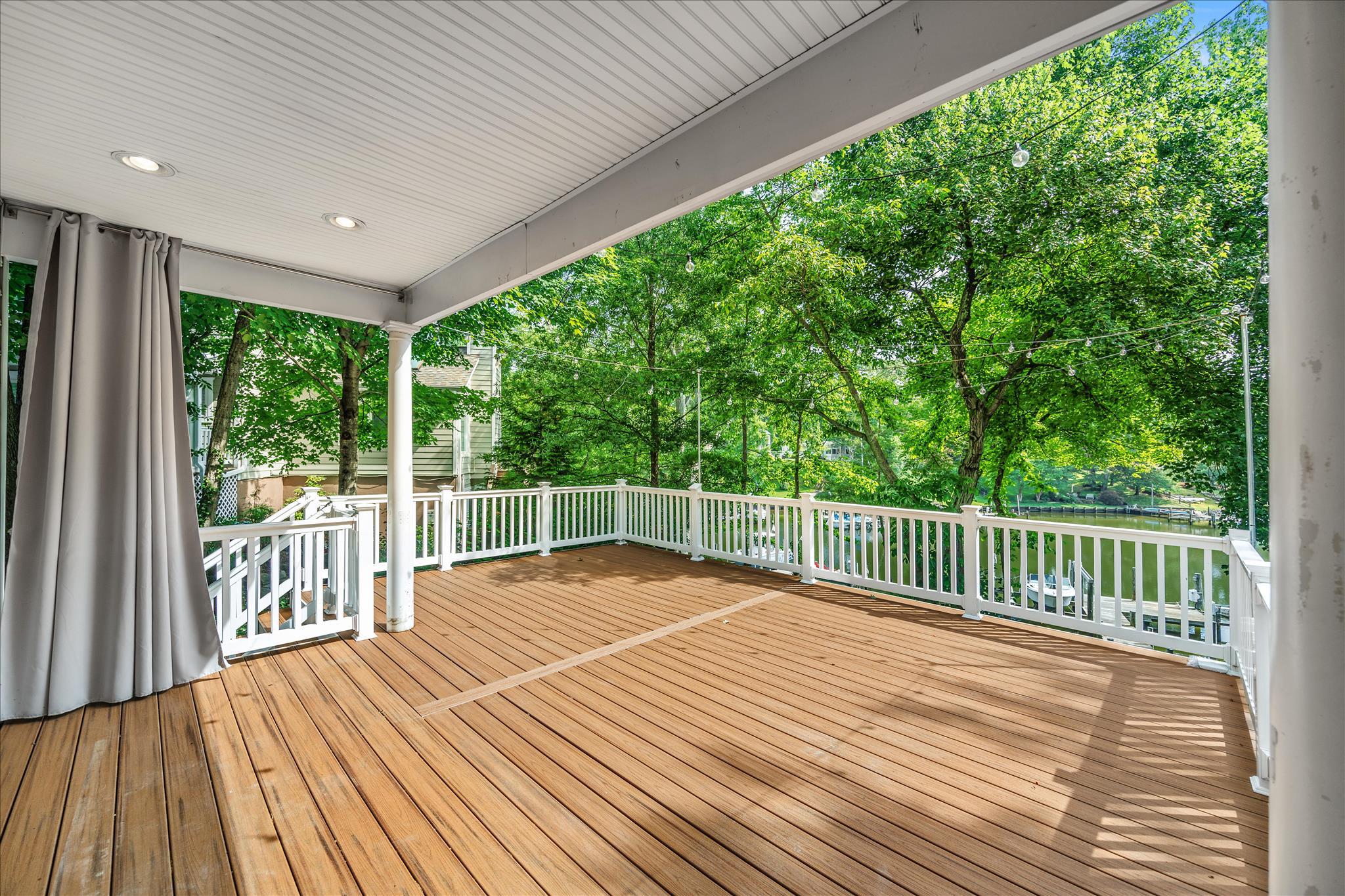 STEWARTS LANDING - Residential