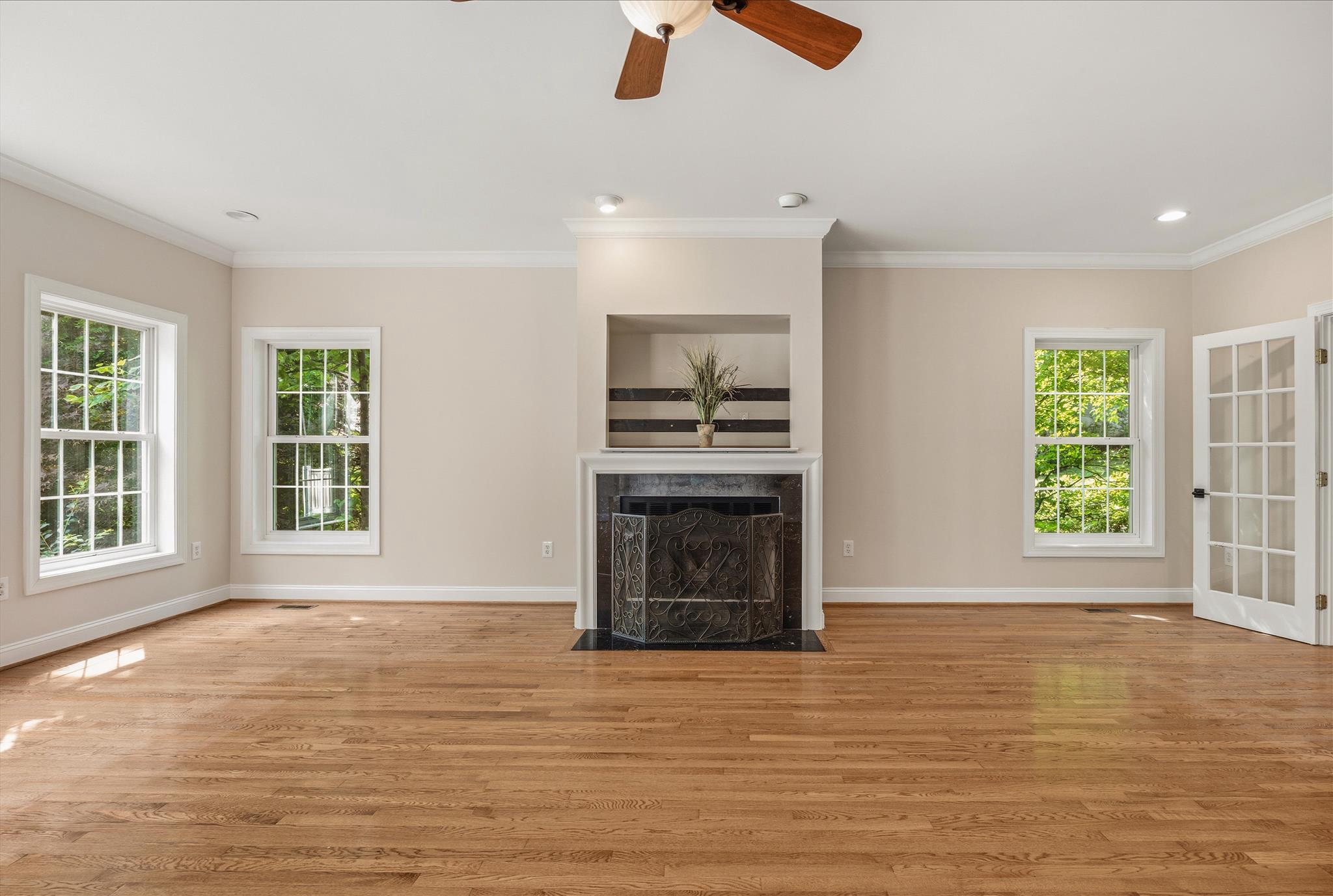 STEWARTS LANDING - Residential