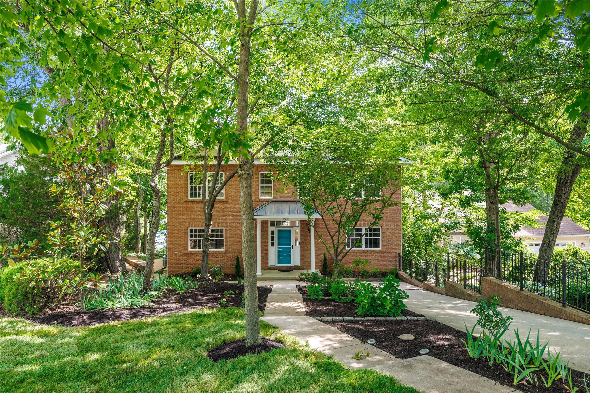 STEWARTS LANDING - Residential