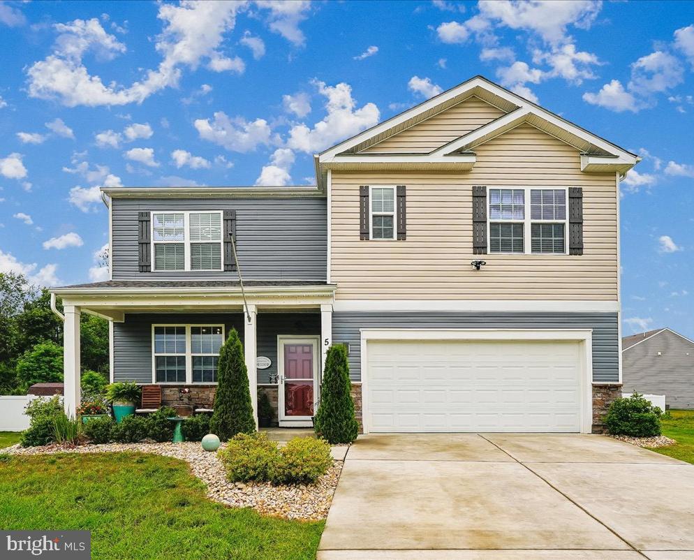 Only 4 years young! This beautifully maintained 5-bedroom, 3-full-bath home features a main-level guest bedroom and a spacious, functional floor plan. Thoughtfully updated and meticulously cared for, this home is truly move-in ready.
The kitchen showcases granite countertops and upgraded KitchenAid appliances, including a gas range, dishwasher, and microwave, as well as a Samsung refrigerator—all of which are upgrades over the original builder-grade selections.
Step outside to enjoy the expansive poured concrete patio, perfect for entertaining or relaxing, overlooking a fully fenced backyard with attractive, low-maintenance vinyl fencing. Situated on a premium lot with no homes directly behind, you'll appreciate the added privacy. The Govee permanent exterior lighting system provides customizable year-round lighting—no more hanging holiday lights!
Upstairs, you'll find the spacious primary suite with an ensuite bath, three additional bedrooms, and a bonus room offering additional living space. This home truly reflects pride of ownership and is ready for its next owners.