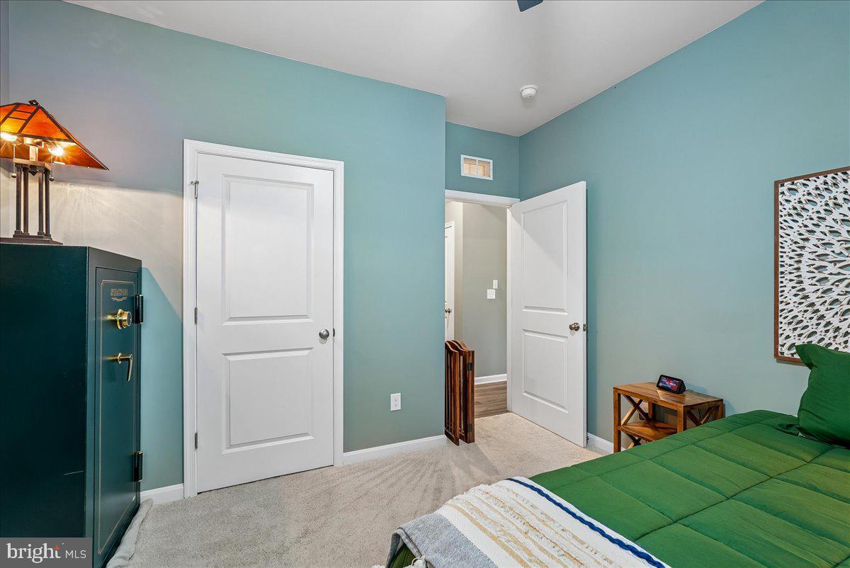 SHENANDOAH CROSSING - Residential