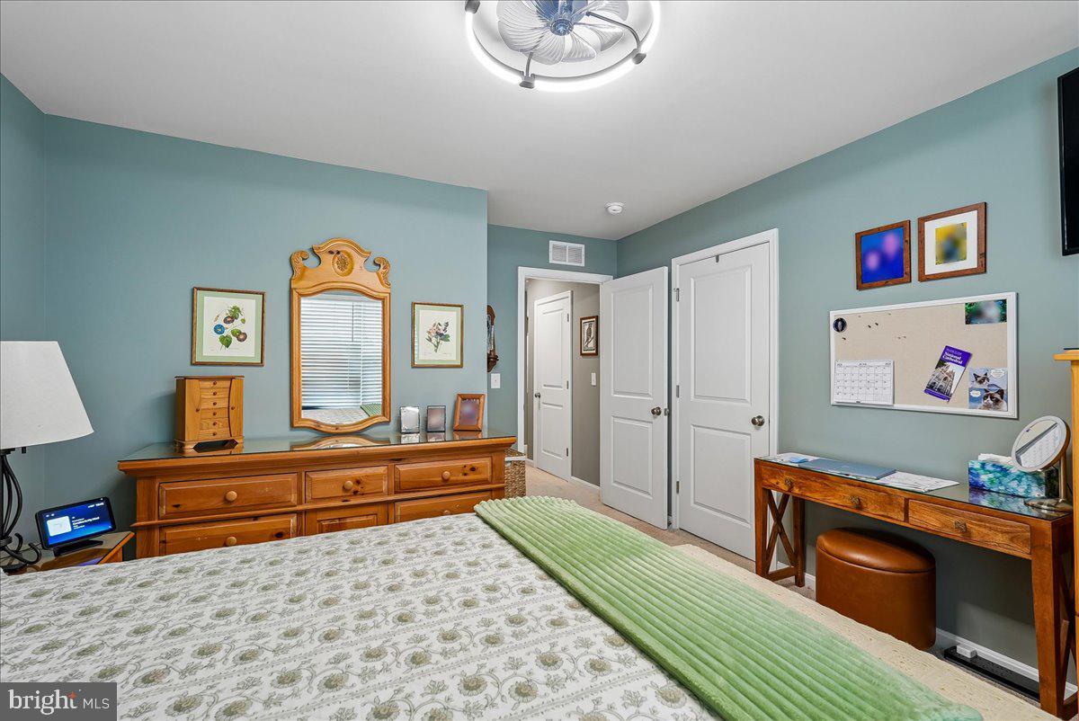 SHENANDOAH CROSSING - Residential