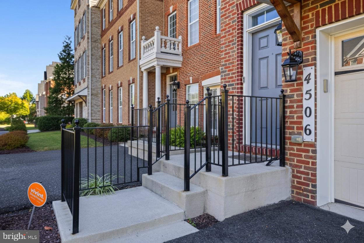 MARLBORO RIDGE - Residential