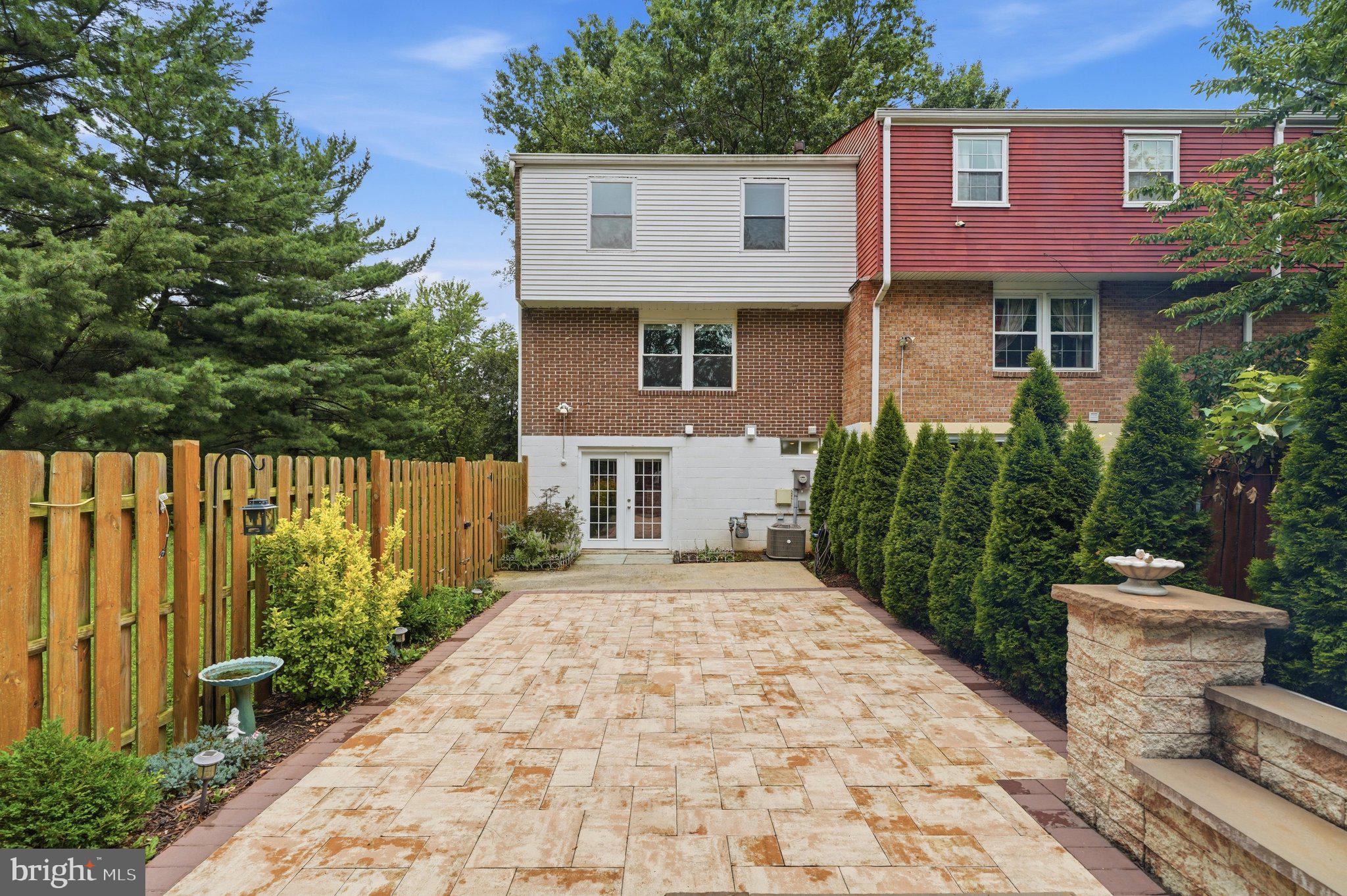 FOX CHAPEL - Residential