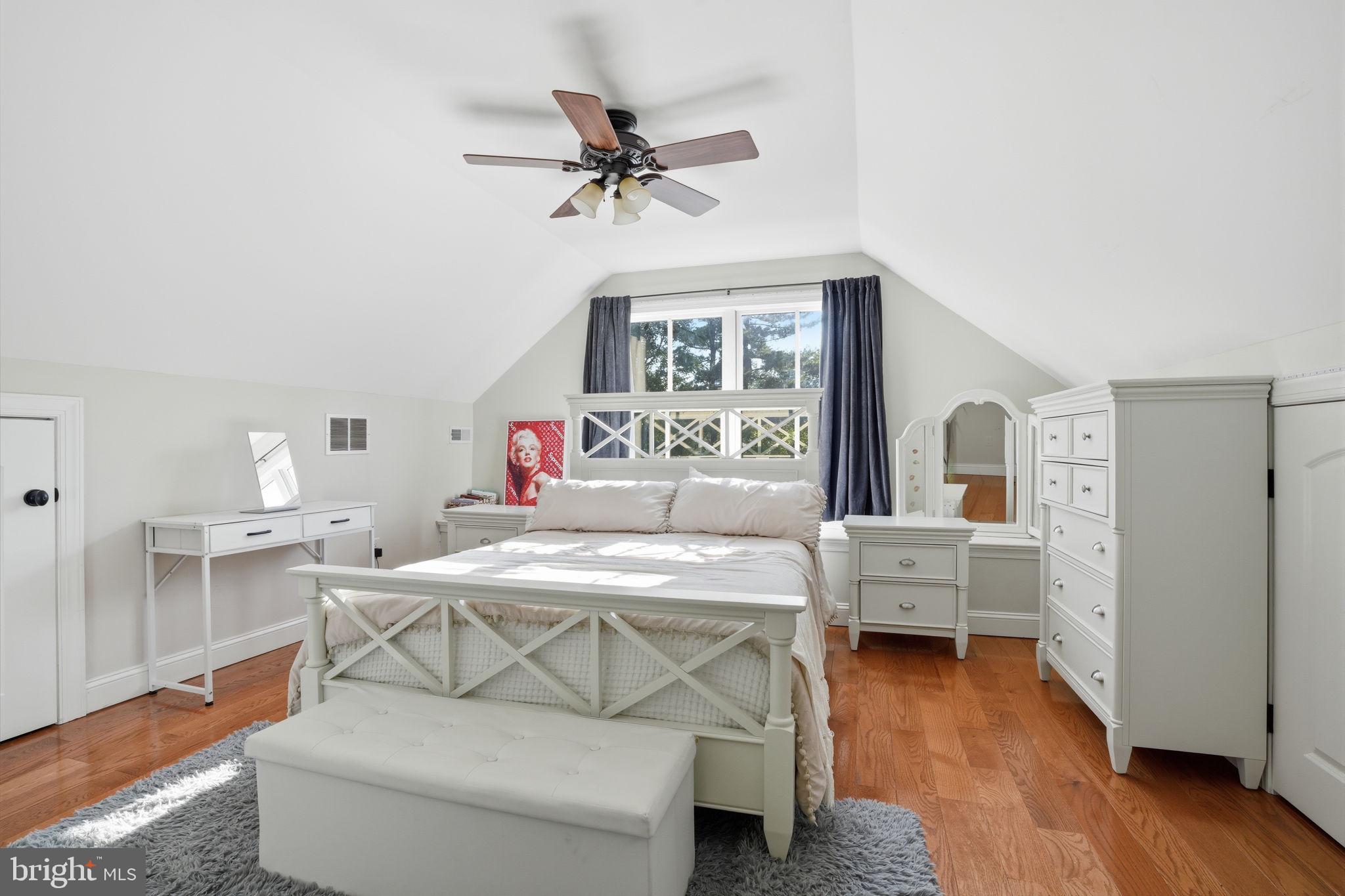 TIMBER LAKES - Residential