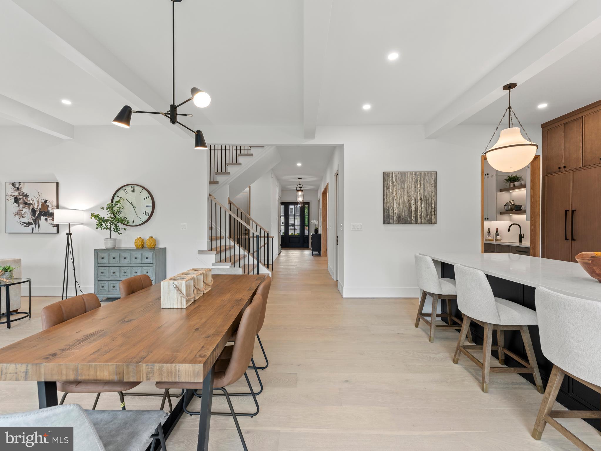 VIENNA WOODS - Residential