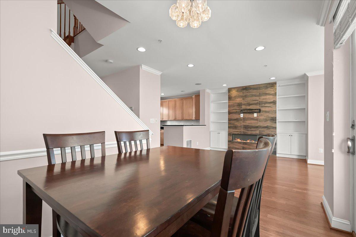 PIER HOMES AT HARBORVIEW - Residential Lease