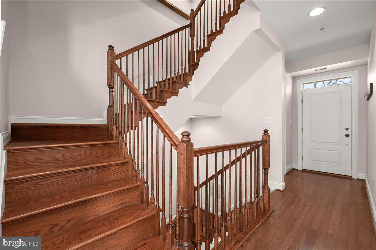PIER HOMES AT HARBORVIEW - Residential Lease