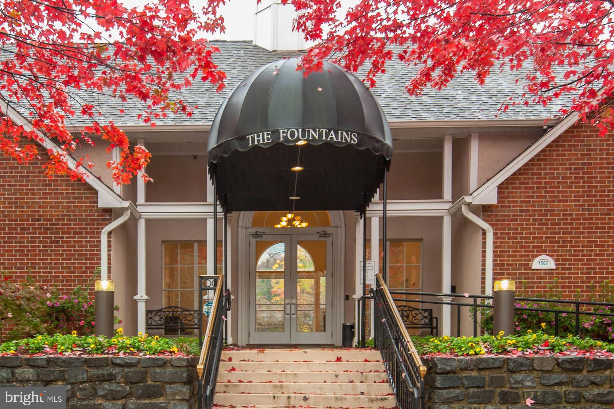 FOUNTAINS AT MCLEAN - Residential