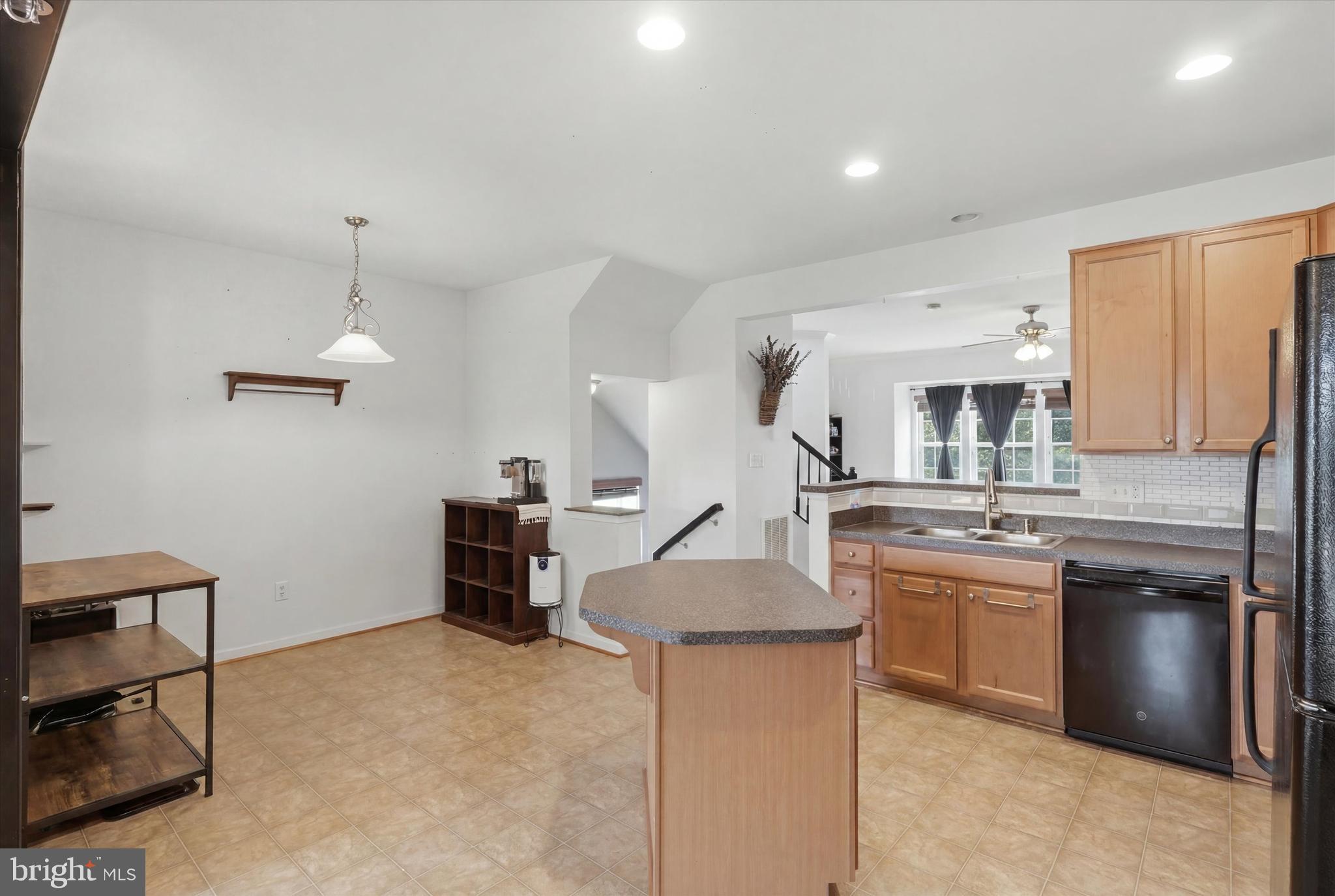 WINDMILL CROSSING - Residential