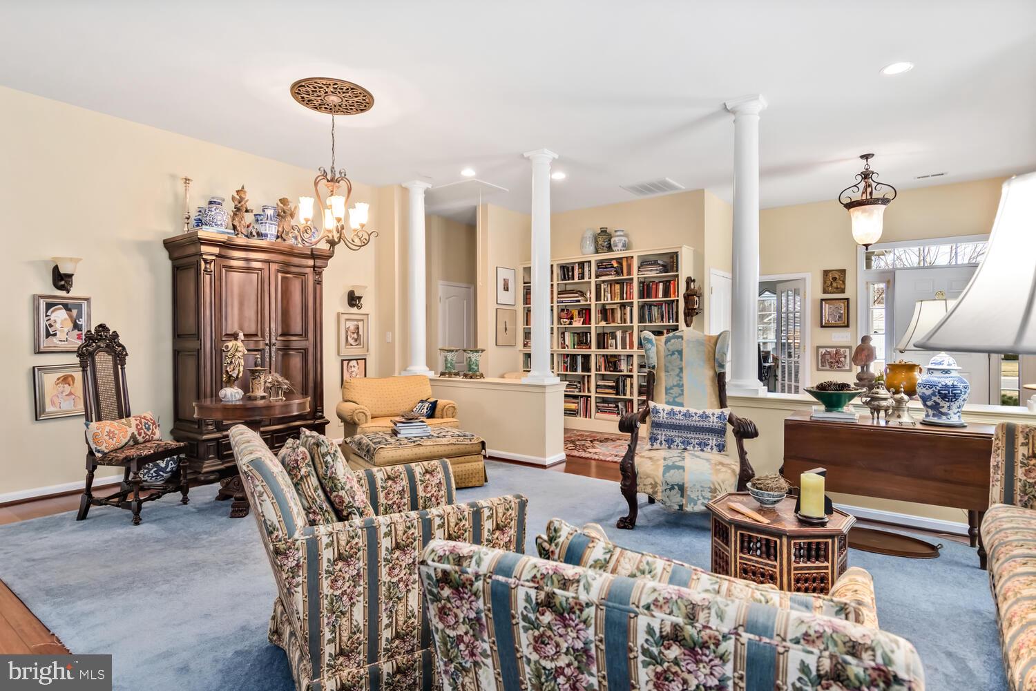 SYMPHONY VILLAGE AT CENTREVILLE - Residential