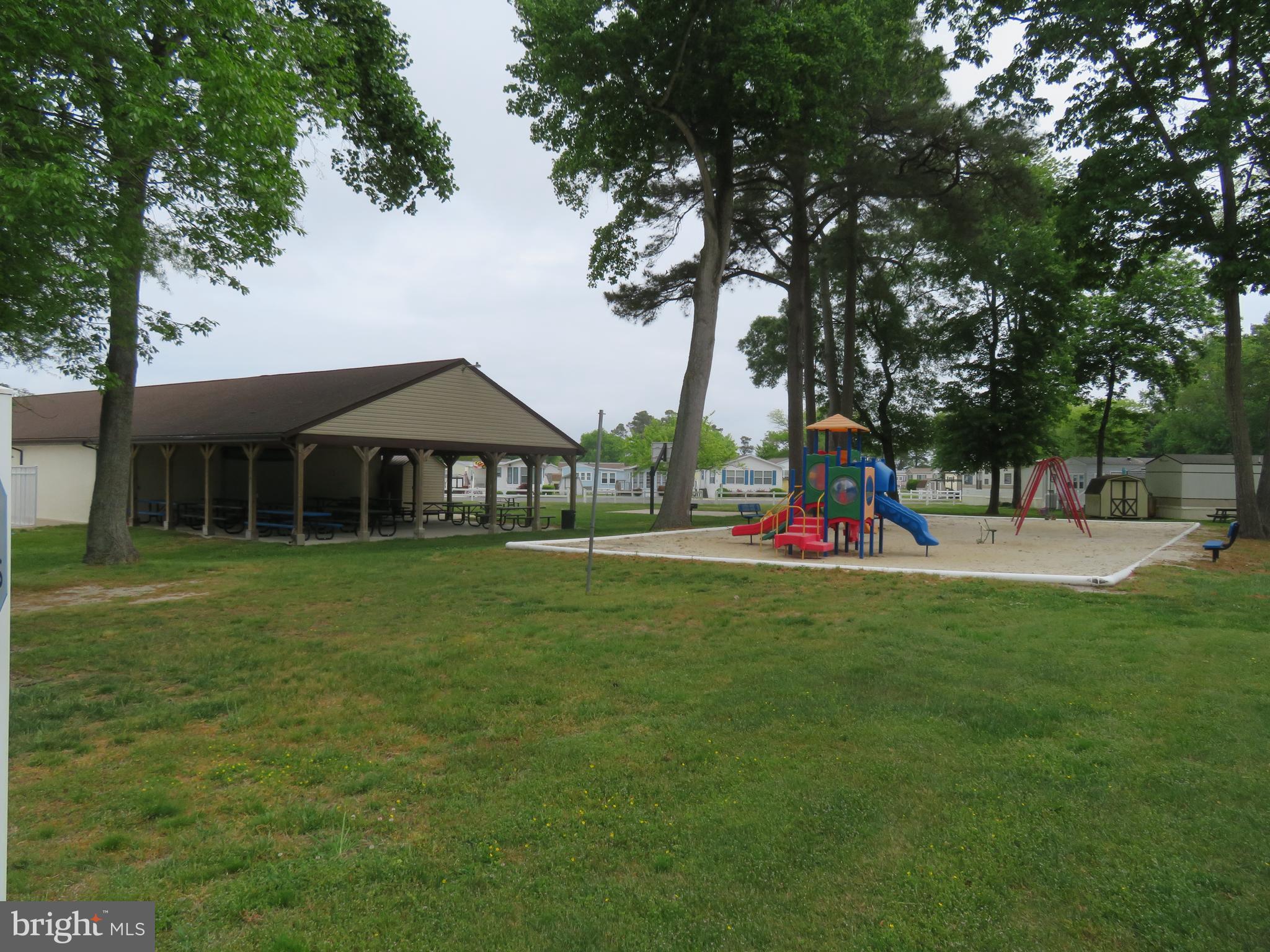 WHITE HORSE PARK II - Residential