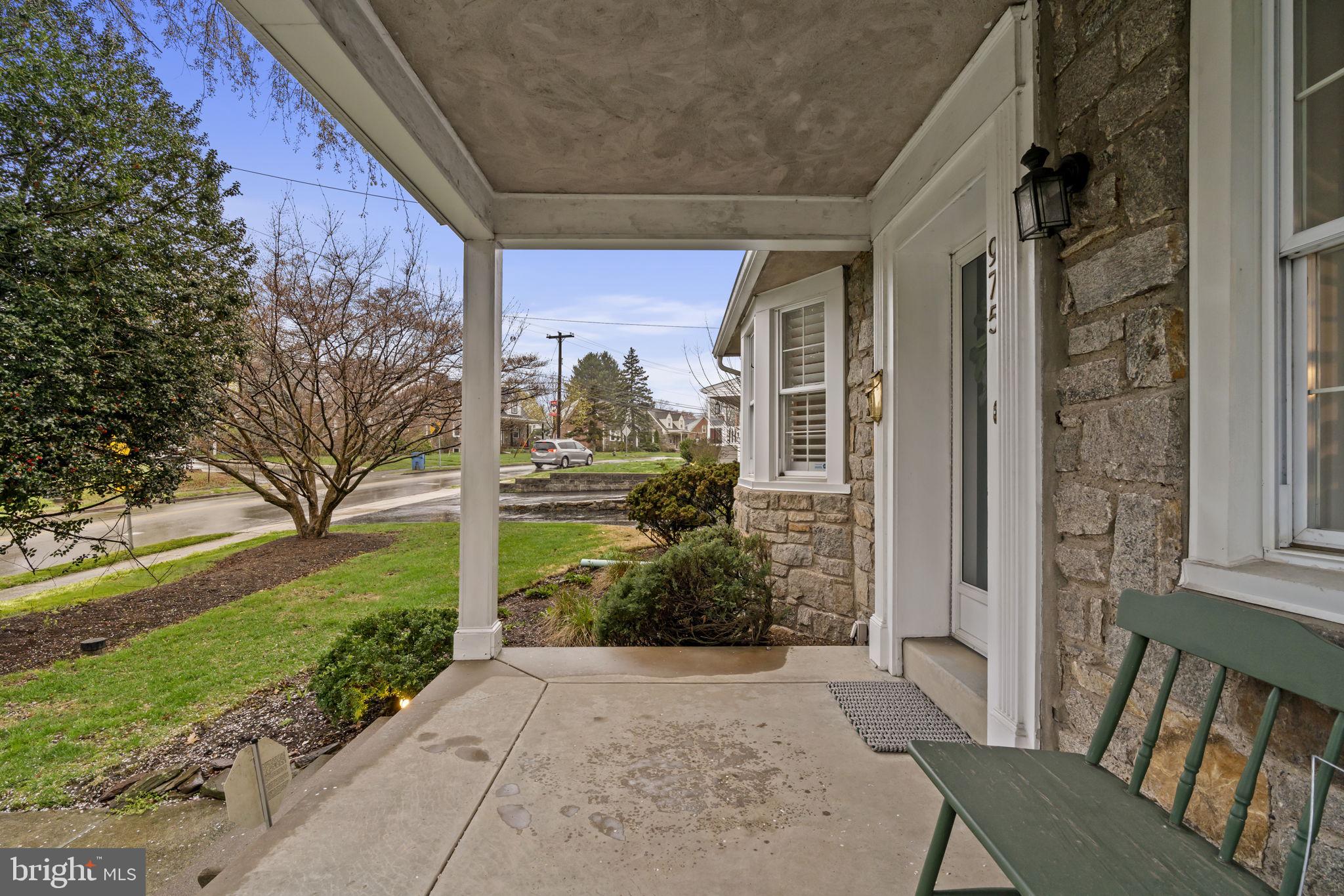 STONEY CREEK - Residential