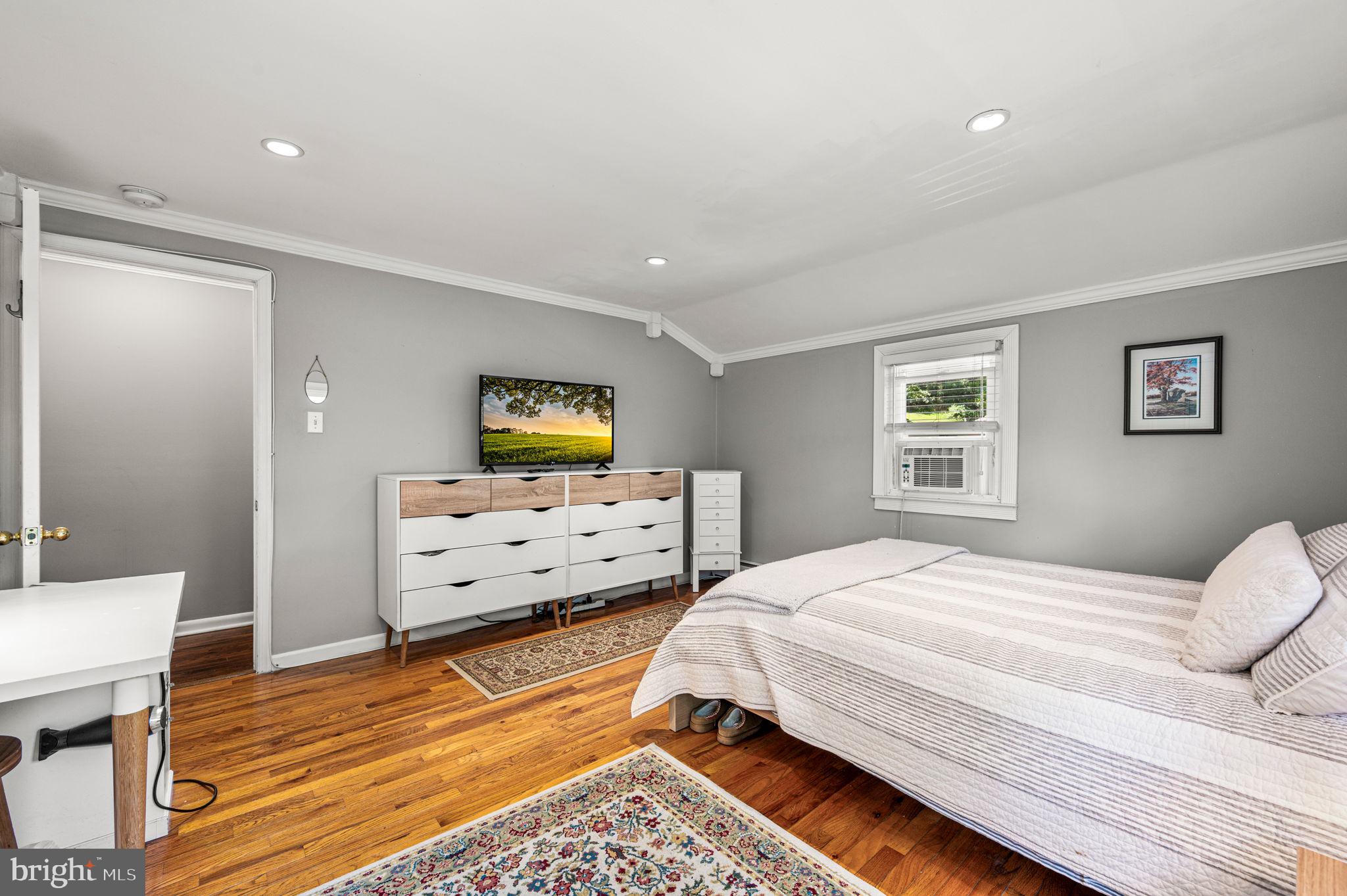 SUNSET GROVE - Residential
