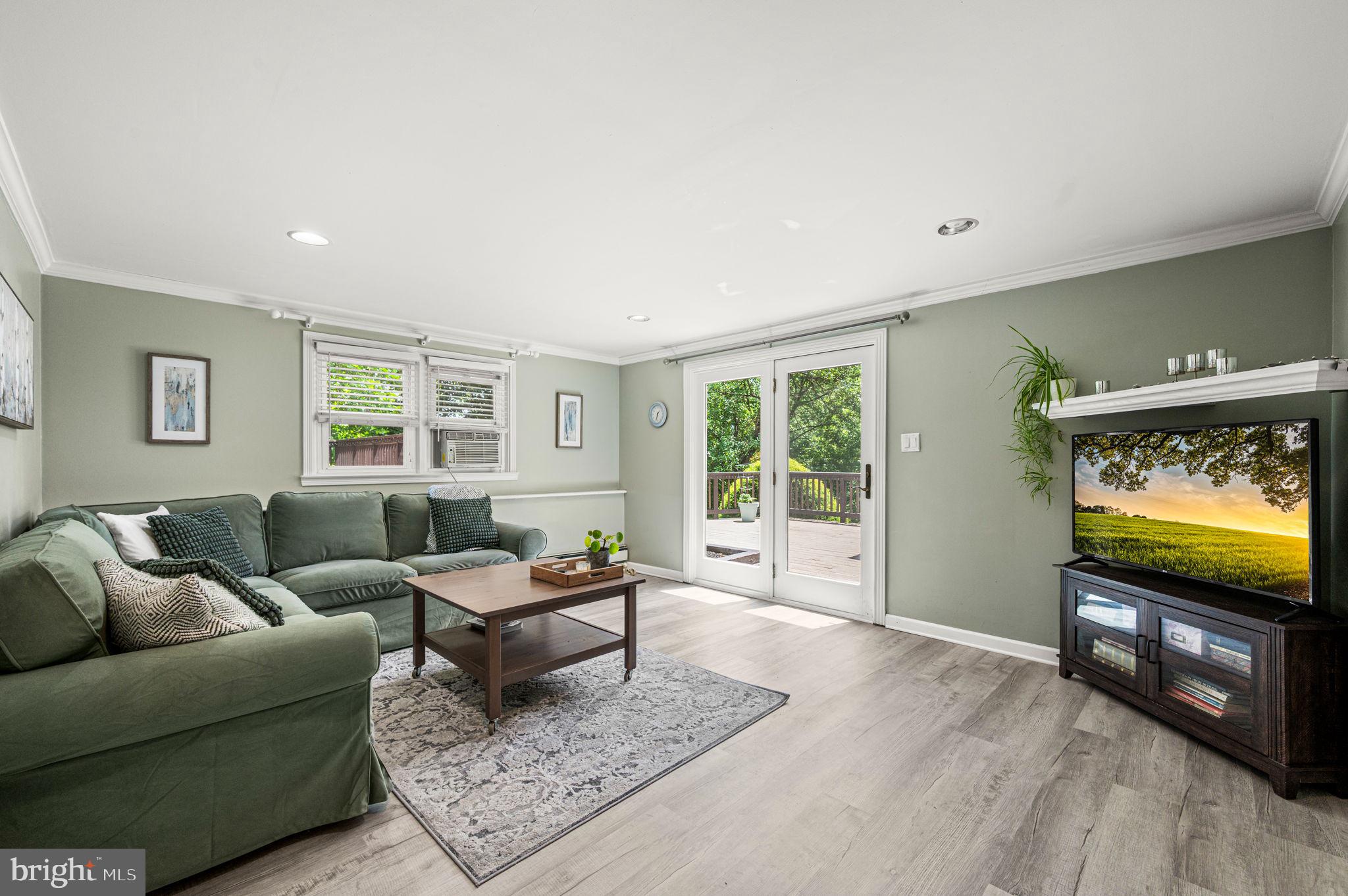 SUNSET GROVE - Residential
