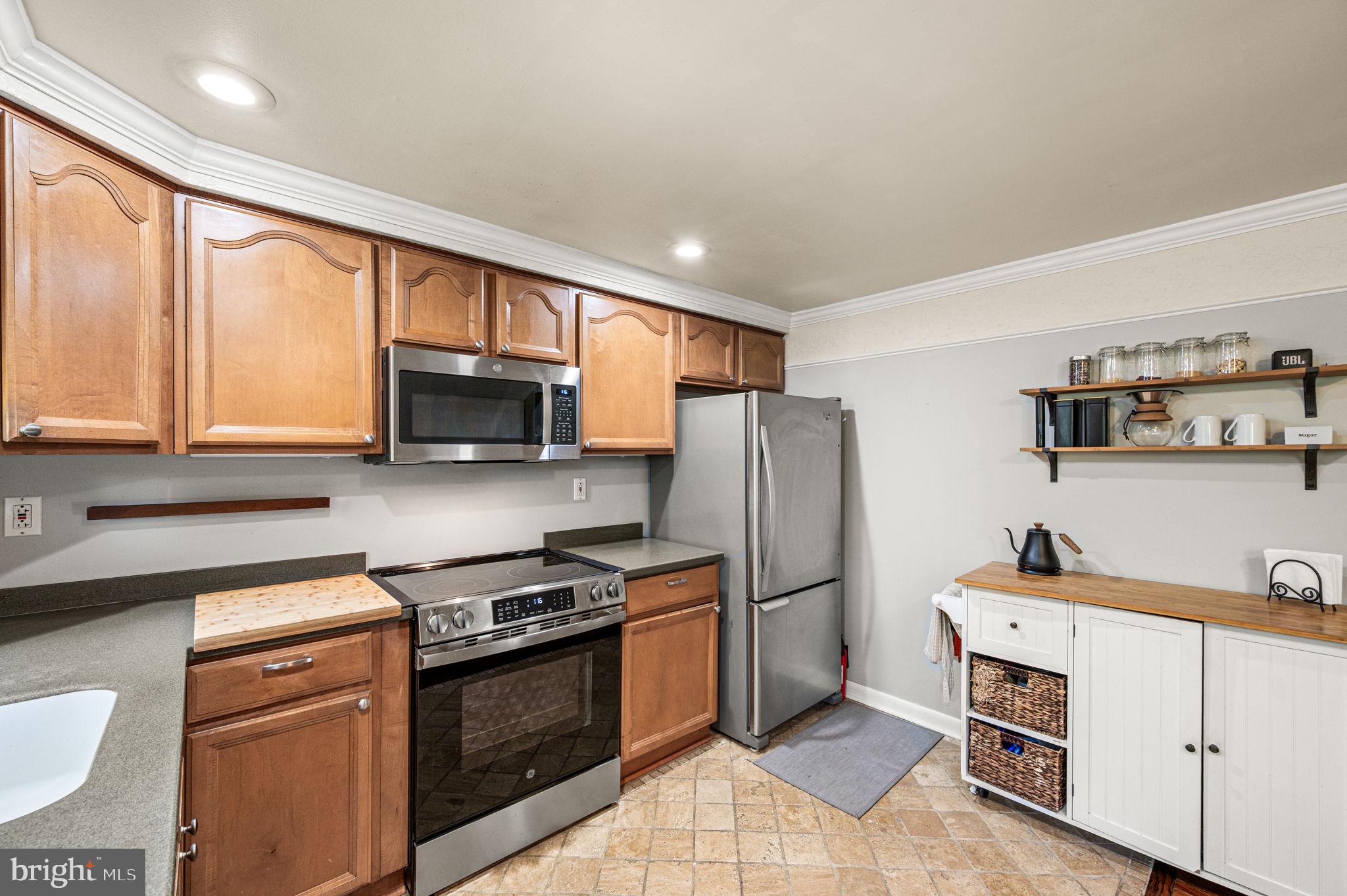 SUNSET GROVE - Residential