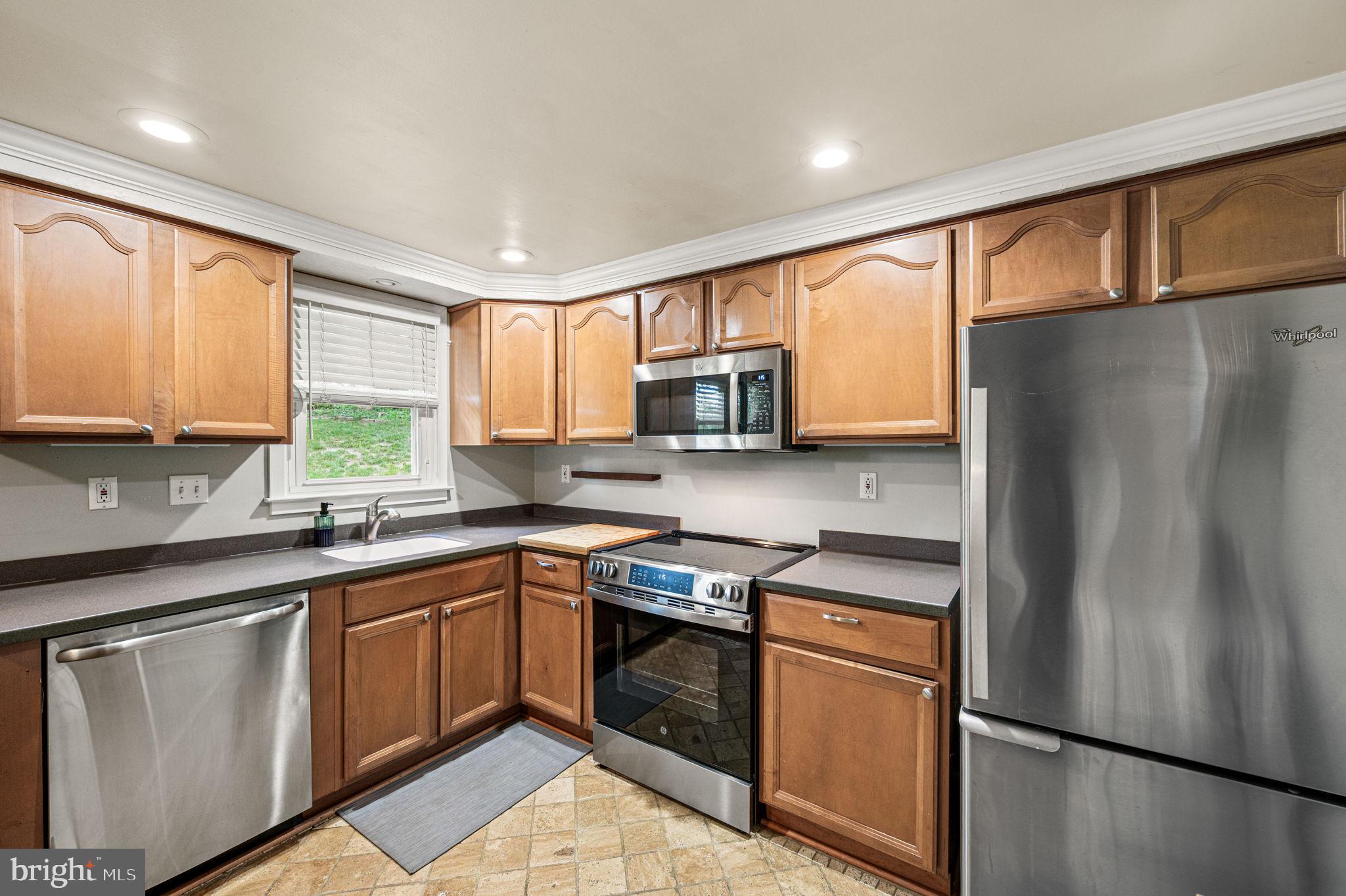 SUNSET GROVE - Residential
