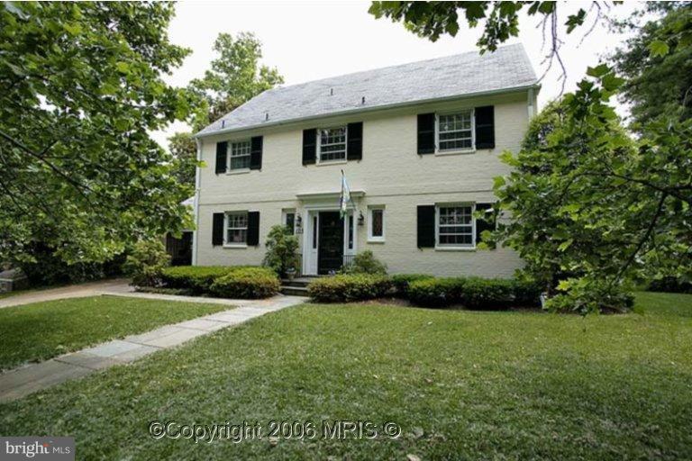 CHEVY CHASE - Residential