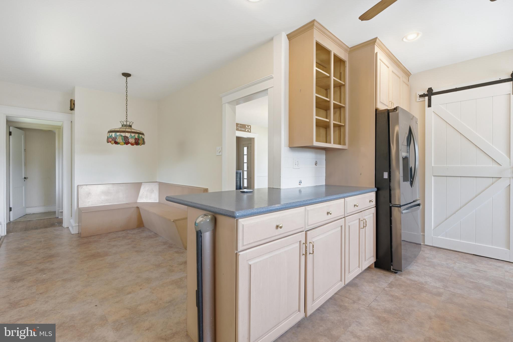 ARONIMINK ESTATES - Residential