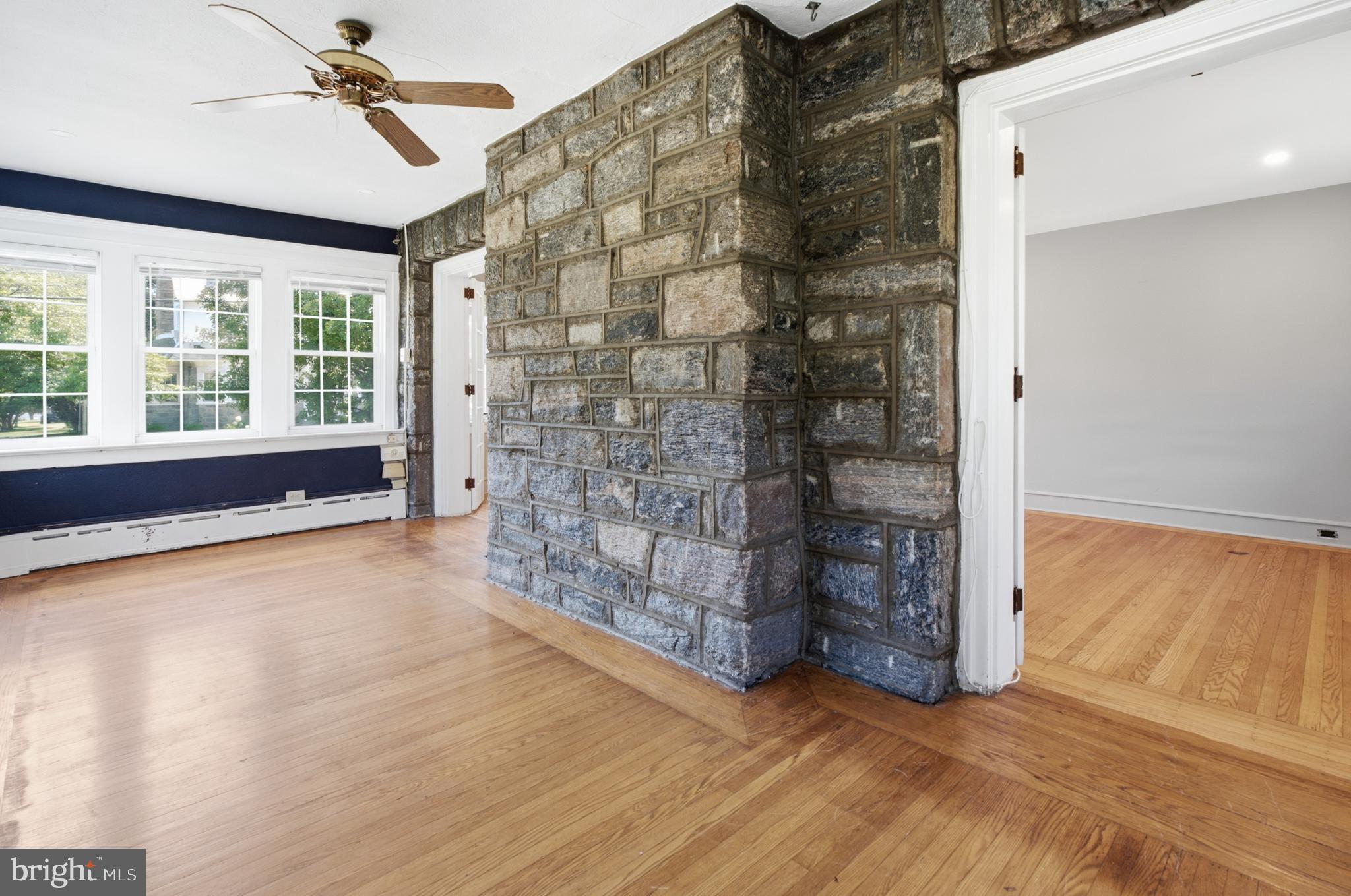 ARONIMINK ESTATES - Residential