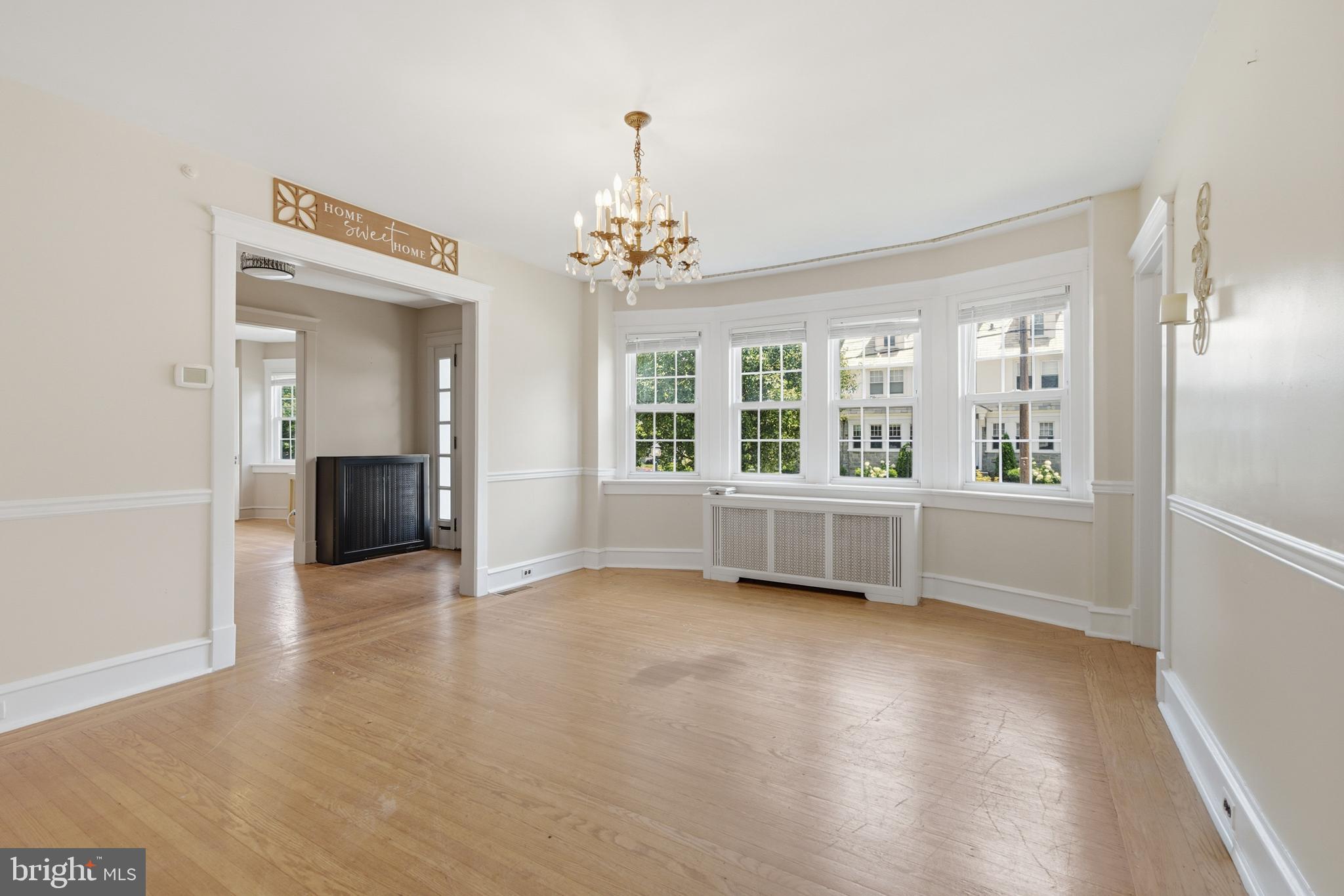 ARONIMINK ESTATES - Residential