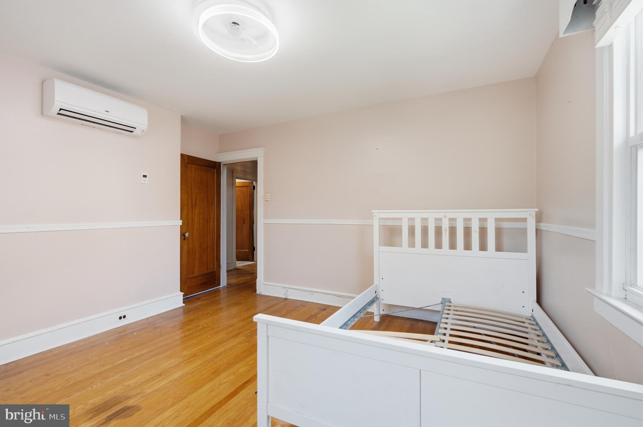 ARONIMINK ESTATES - Residential