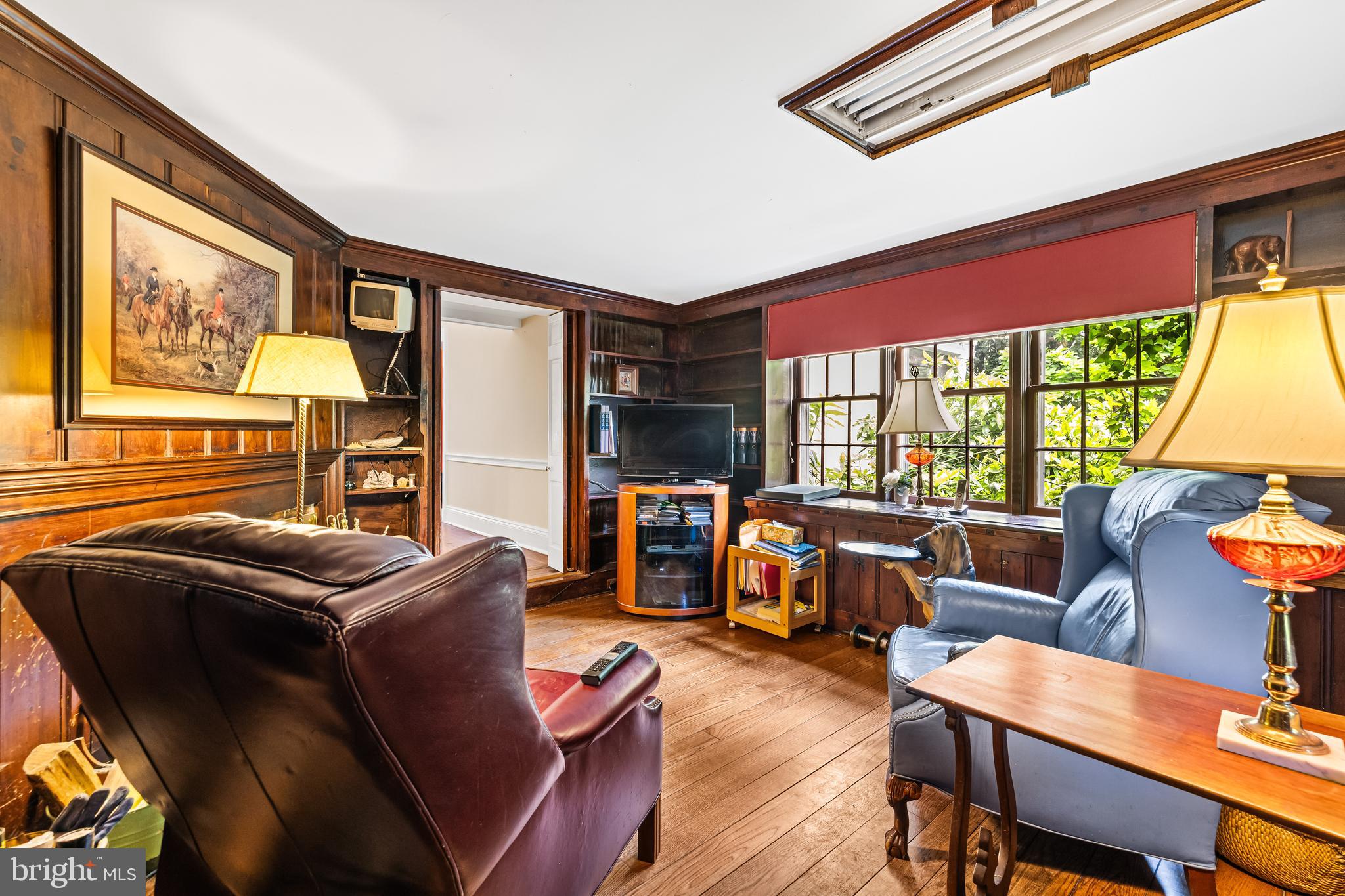 NORTH ROLAND PARK - Residential