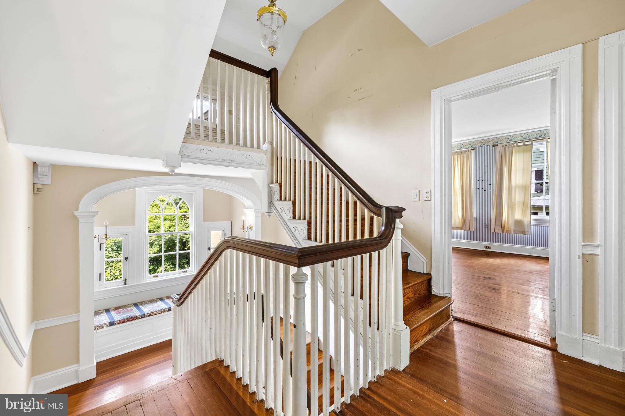 NORTH ROLAND PARK - Residential