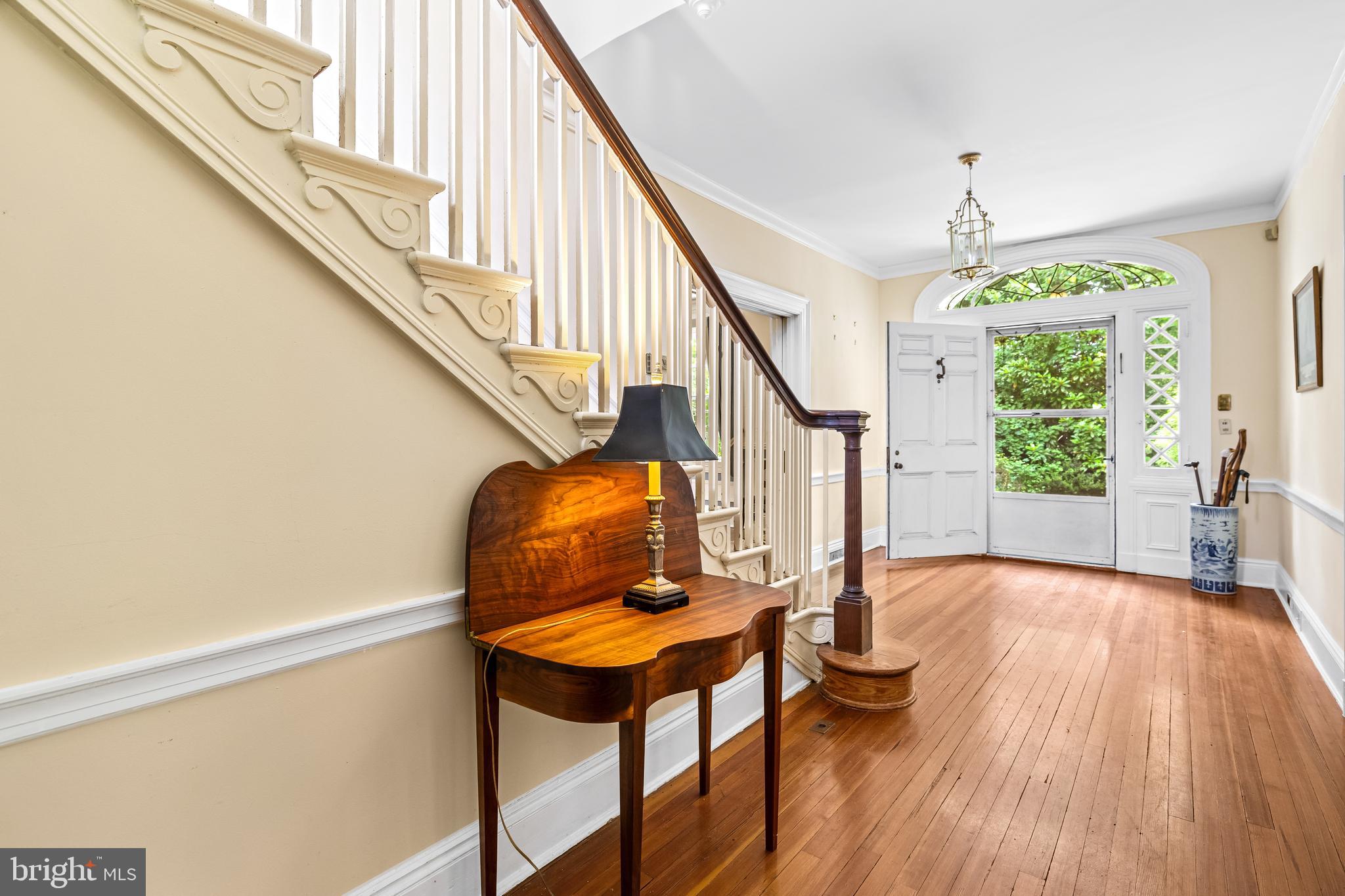 NORTH ROLAND PARK - Residential